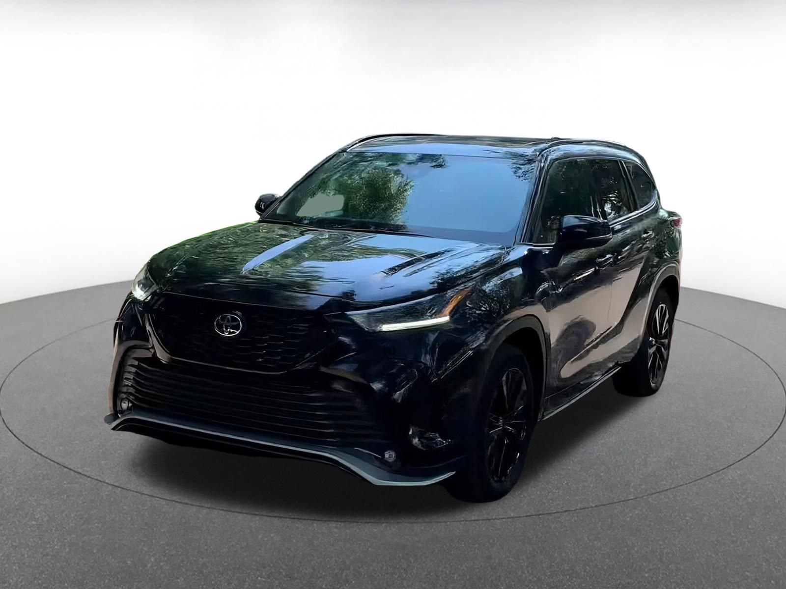 Thumbnail: 2024 Toyota Highlander - 6