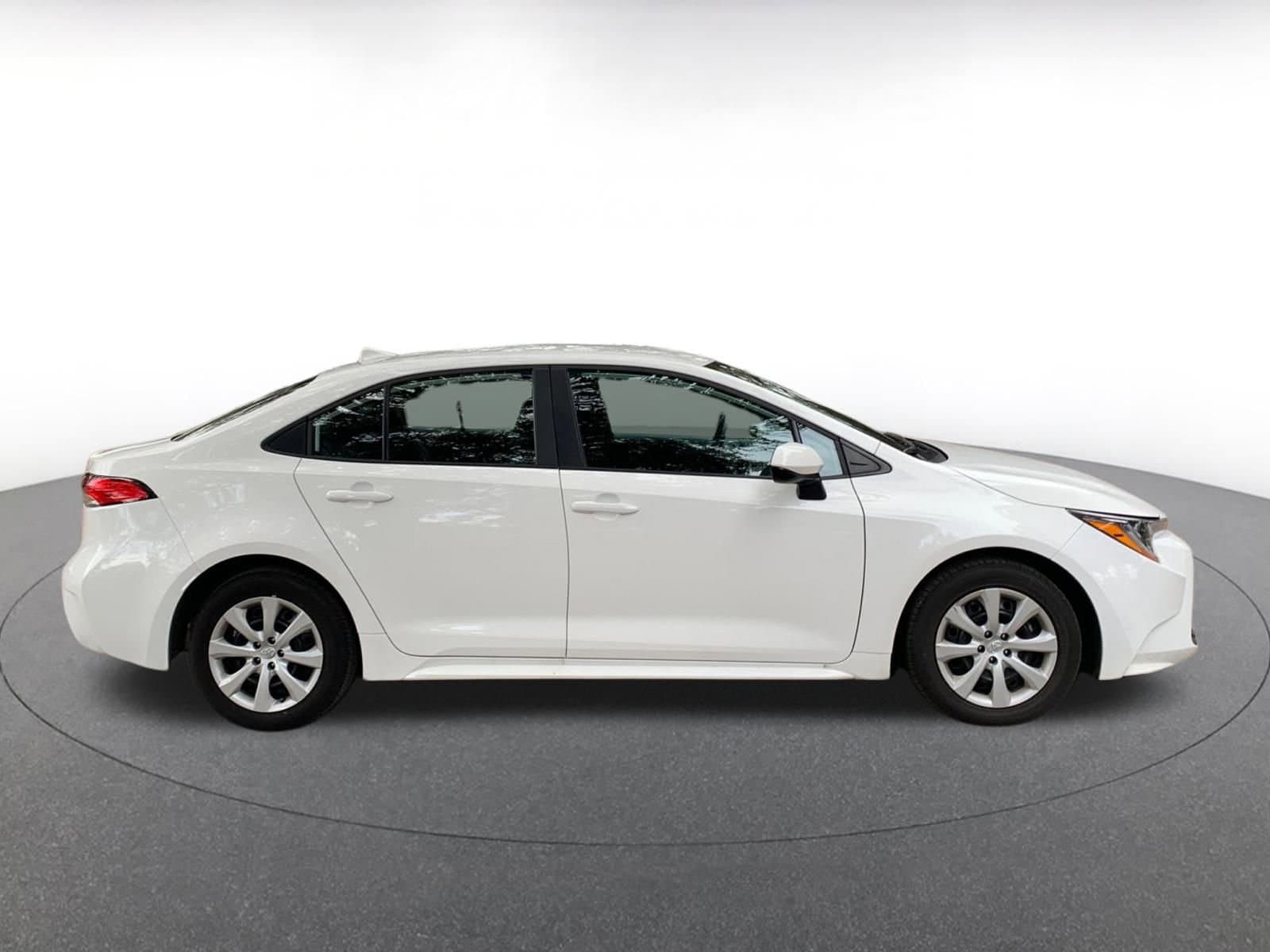 Thumbnail: 2025 Toyota Corolla - 8