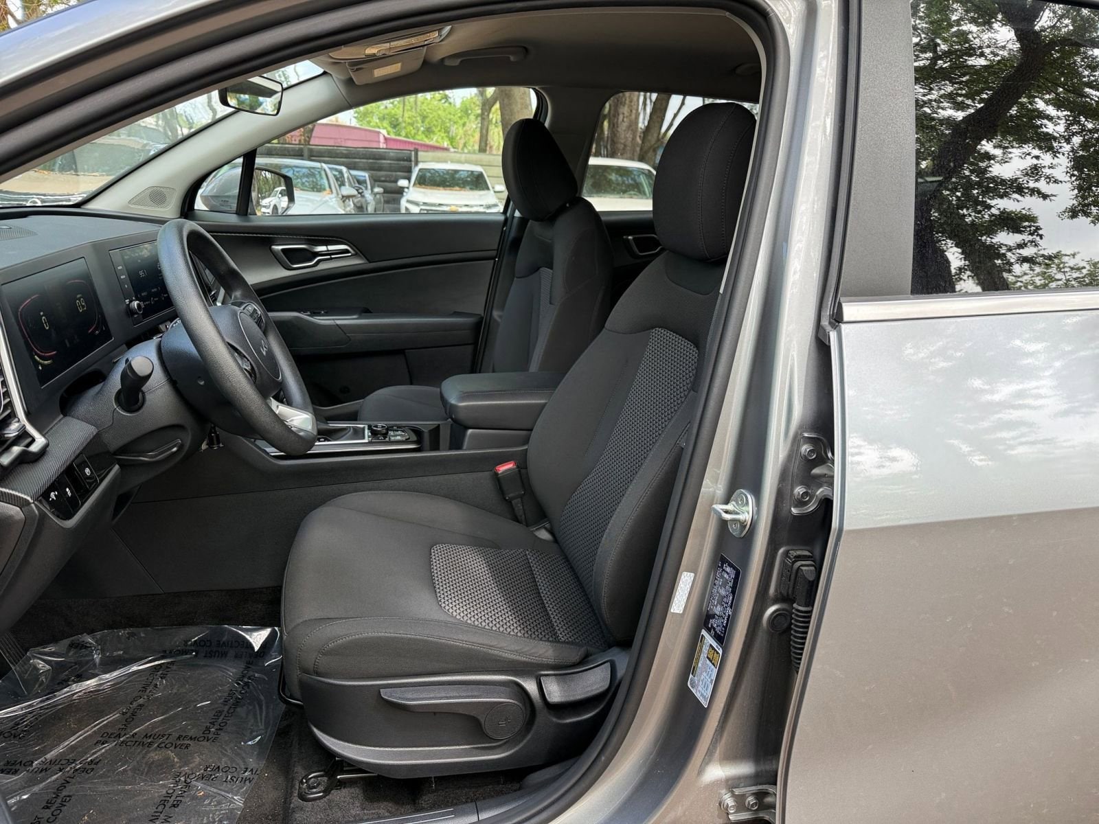 Thumbnail: 2025 Kia Sportage - 32