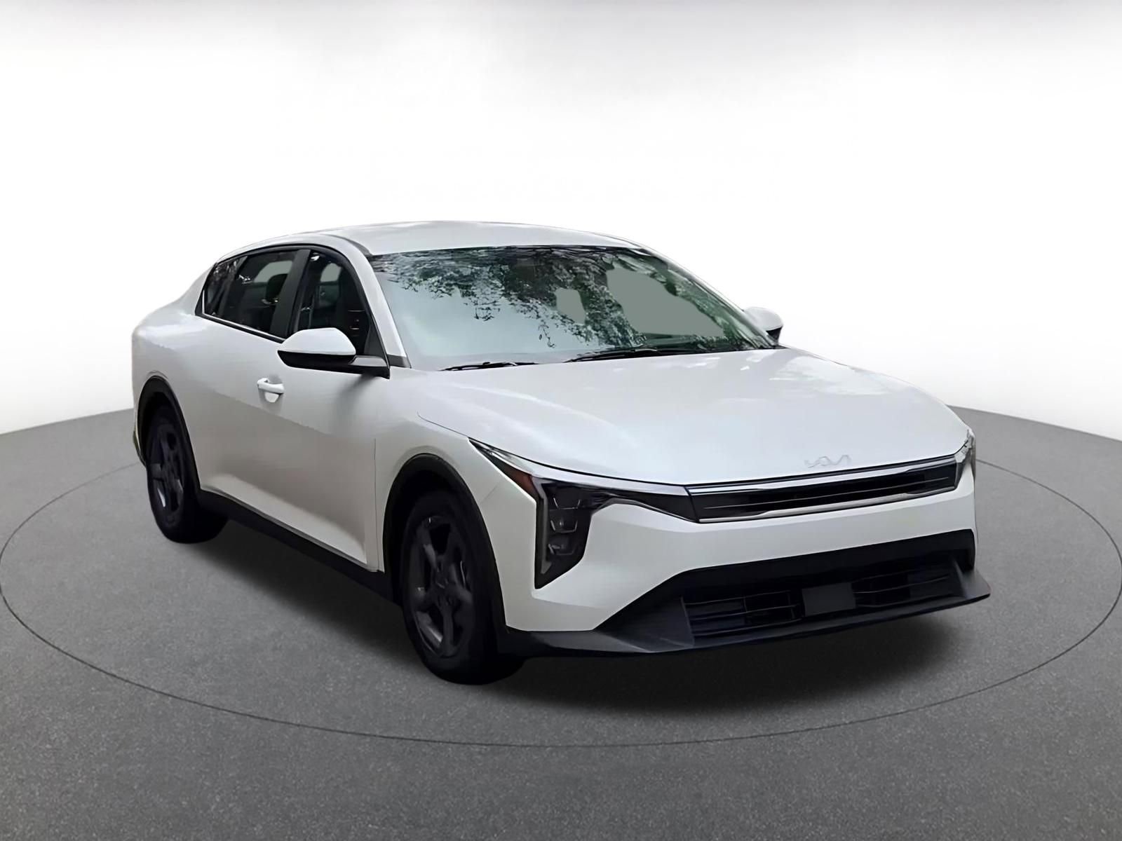 Thumbnail: 2025 Kia K4 - 3