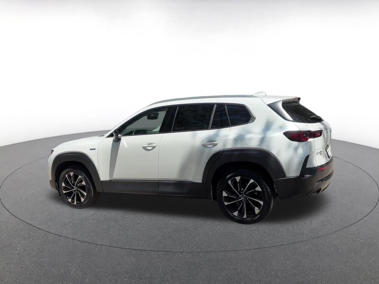 Thumbnail: 2025 Mazda CX-50 - 10