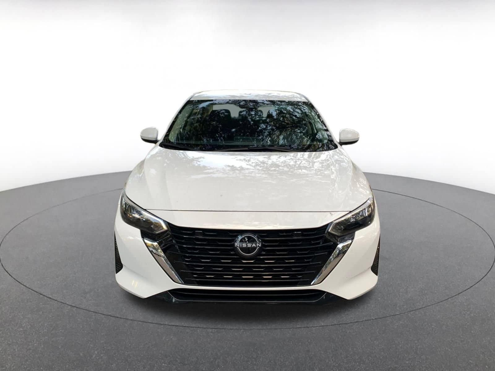 Thumbnail: 2025 Nissan Sentra - 2