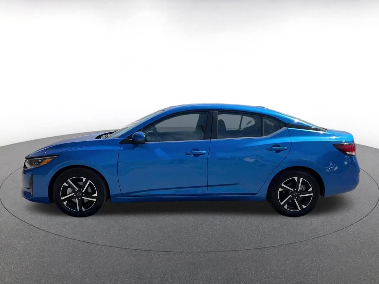 Thumbnail: 2025 Nissan Sentra - 9