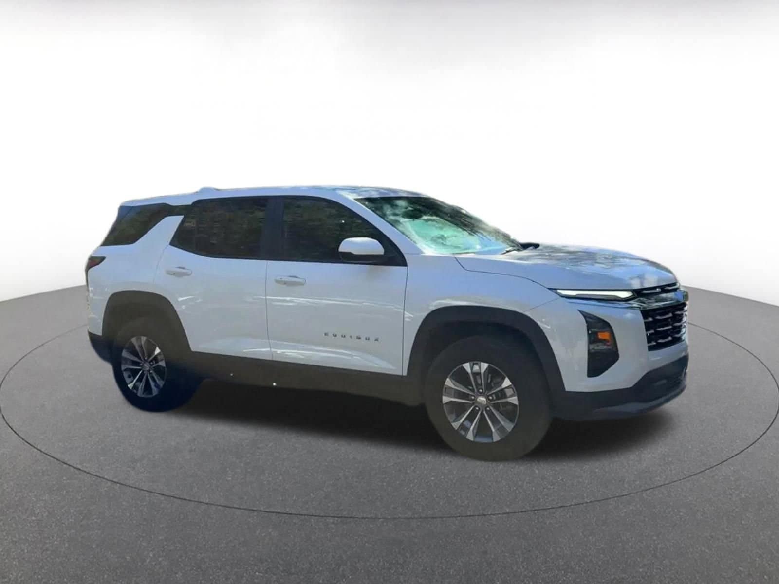 Thumbnail: 2025 Chevrolet Equinox - 2