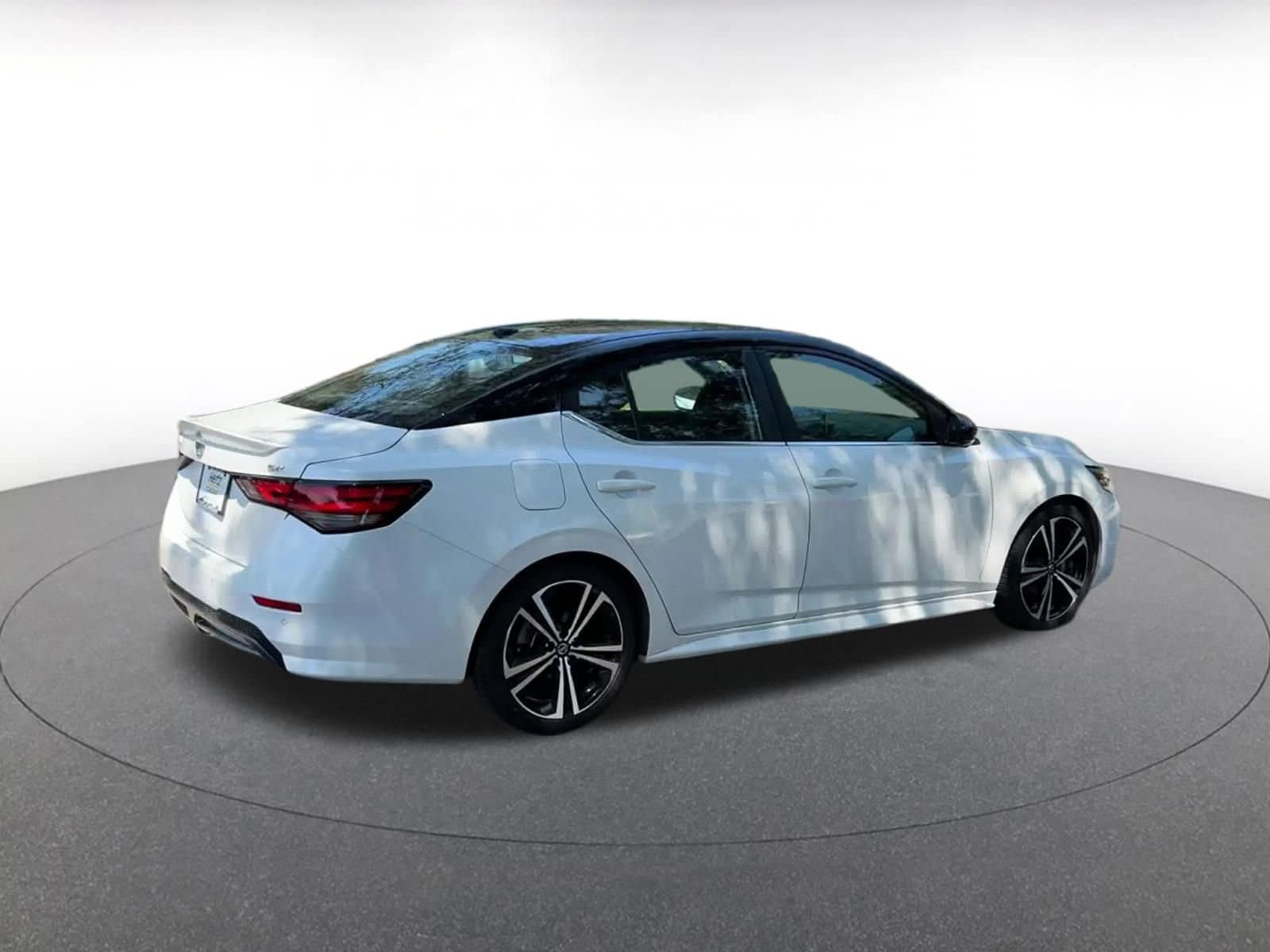 Thumbnail: 2021 Nissan Sentra - 22