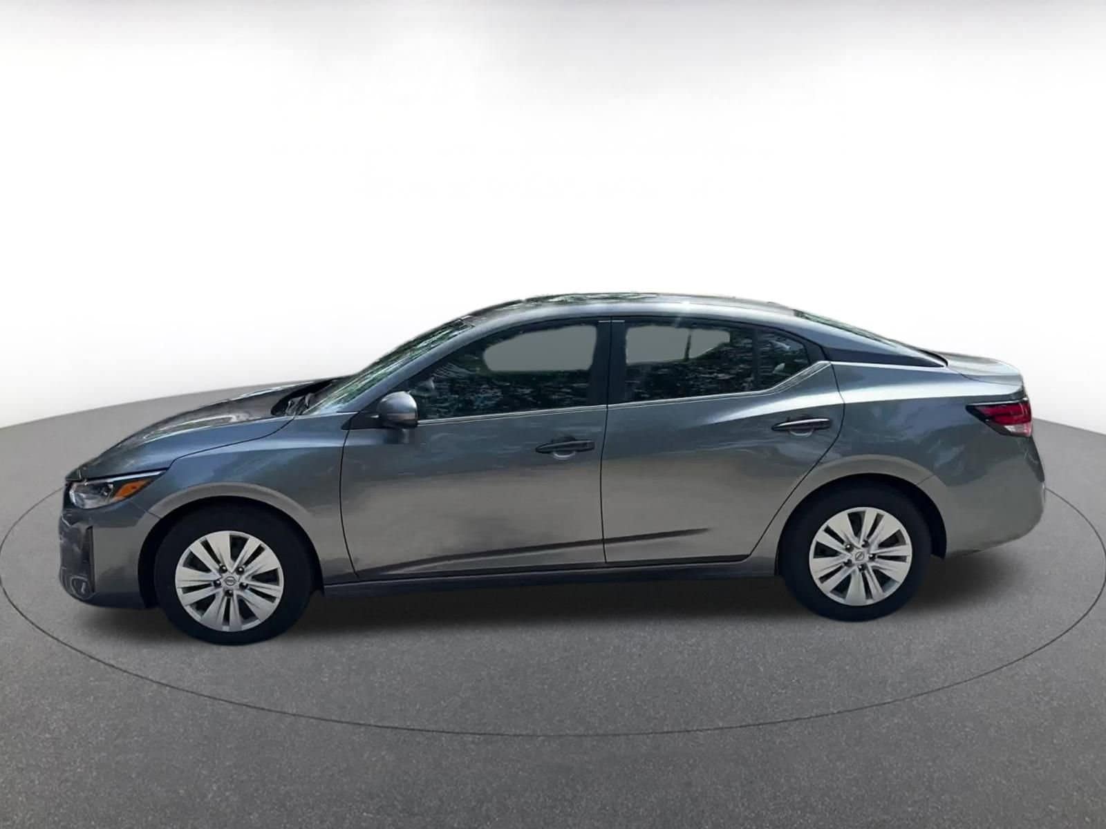 Thumbnail: 2024 Nissan Sentra - 9