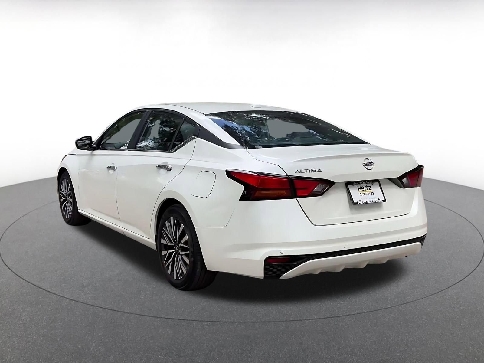 Thumbnail: 2025 Nissan Altima - 11