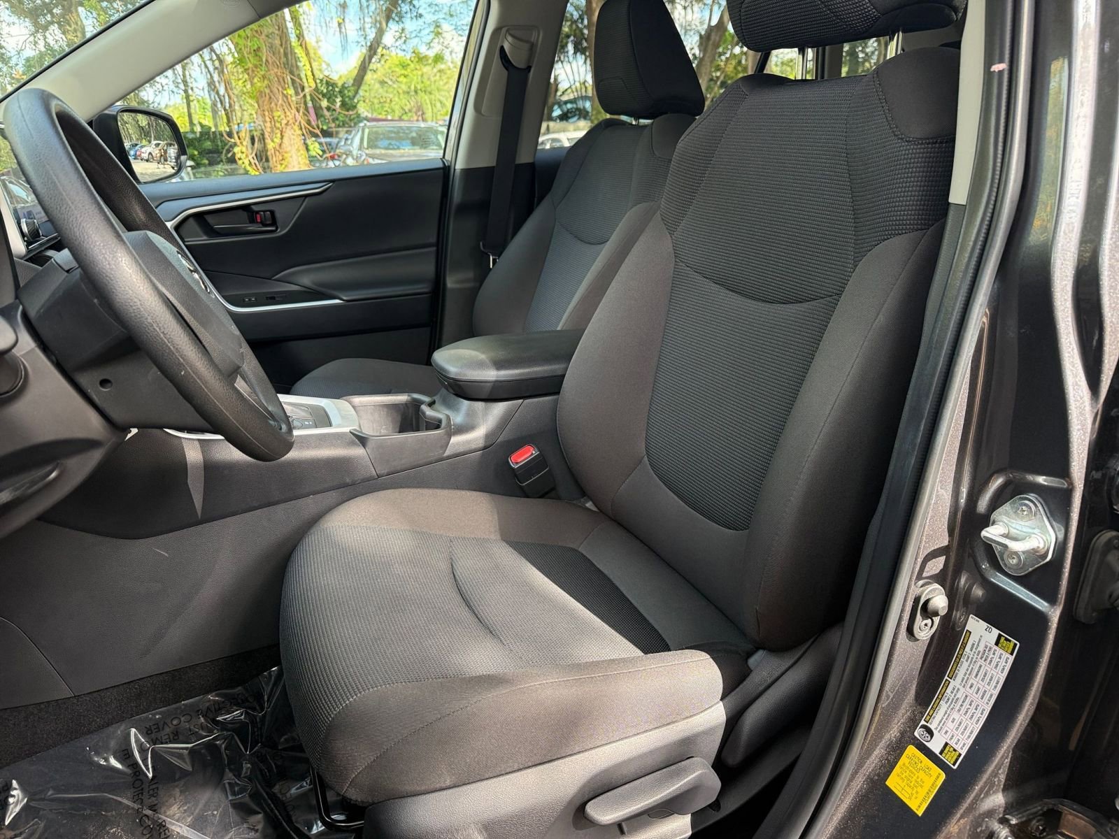 Thumbnail: 2025 Toyota RAV4 - 30