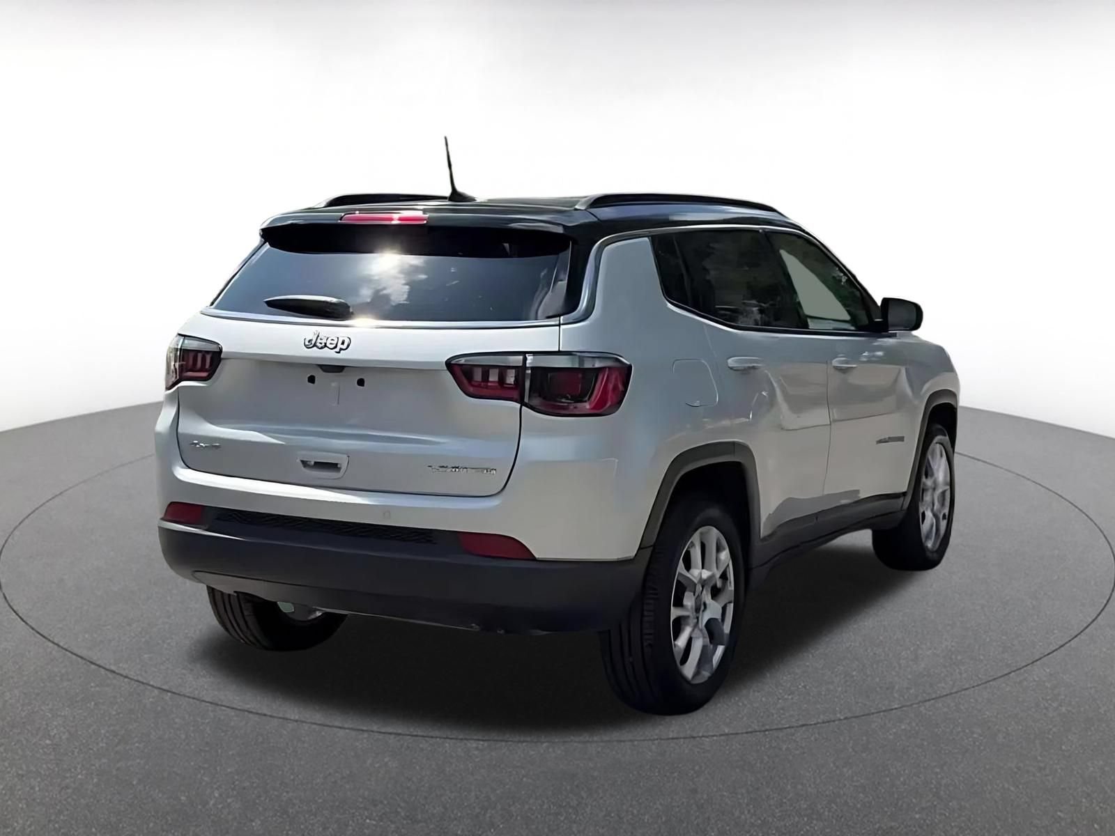 Thumbnail: 2025 Jeep Compass - 15