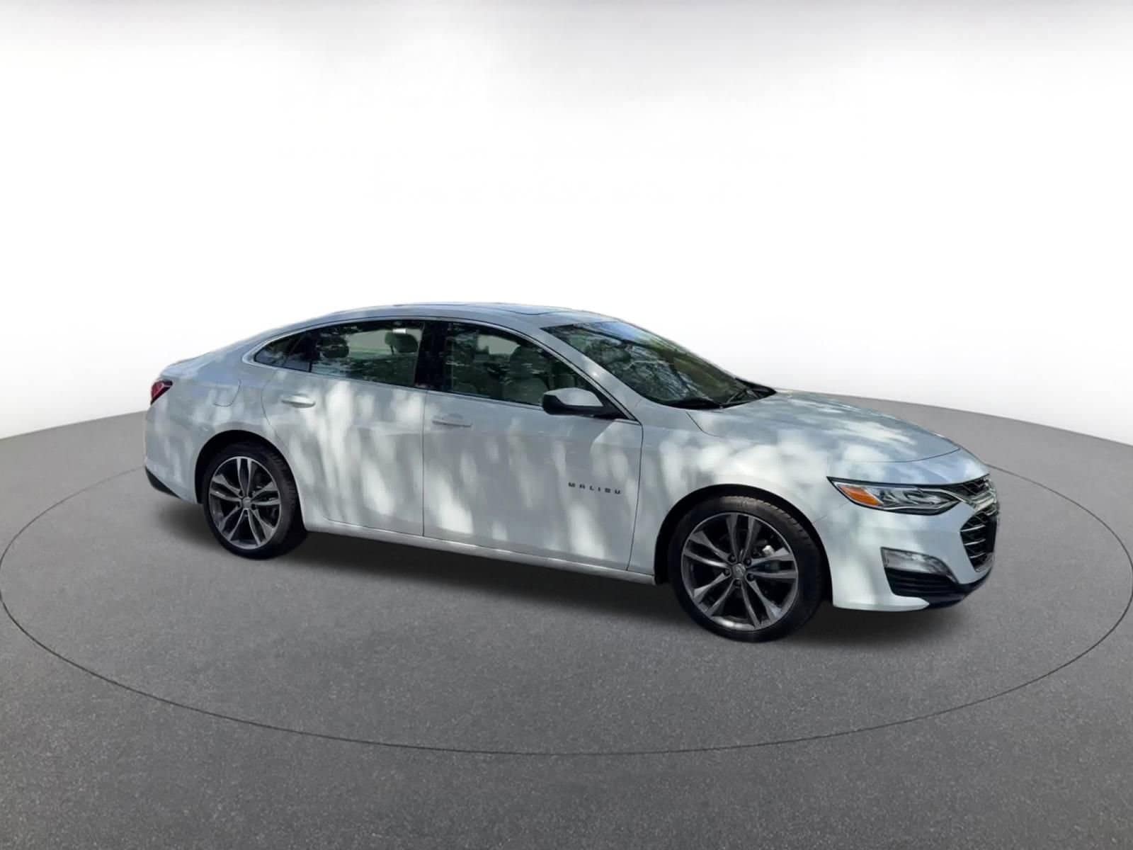 Thumbnail: 2024 Chevrolet Malibu - 2