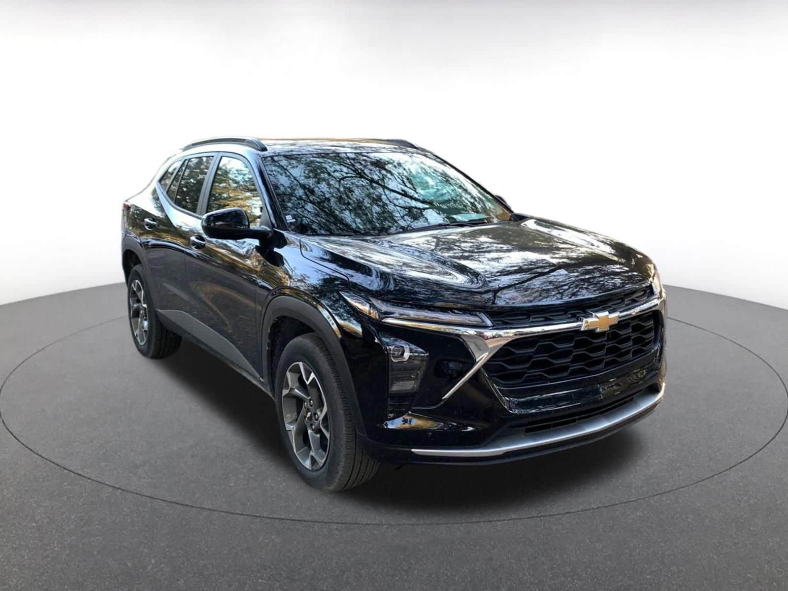 Thumbnail: 2025 Chevrolet Trax - 1