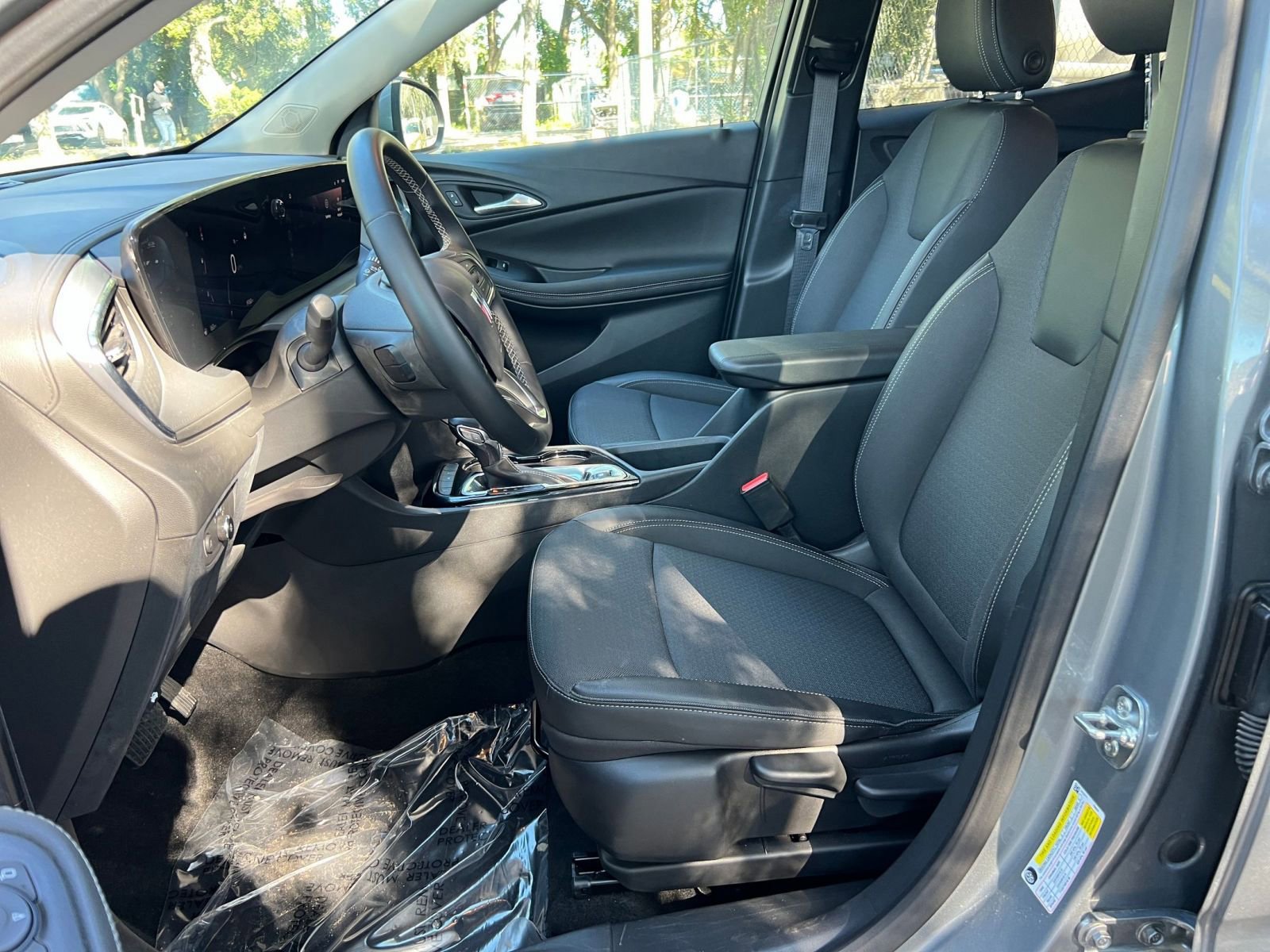 Thumbnail: 2025 Buick Encore GX - 21