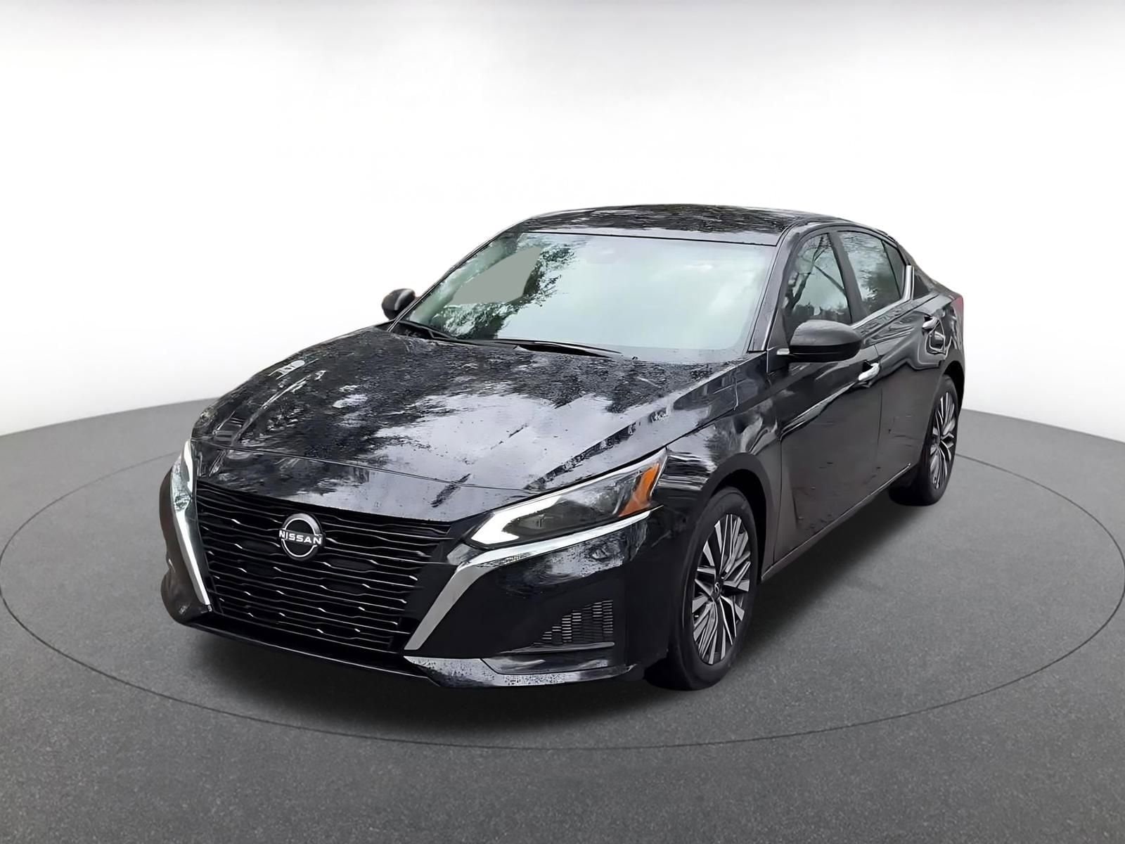 Thumbnail: 2025 Nissan Altima - 7