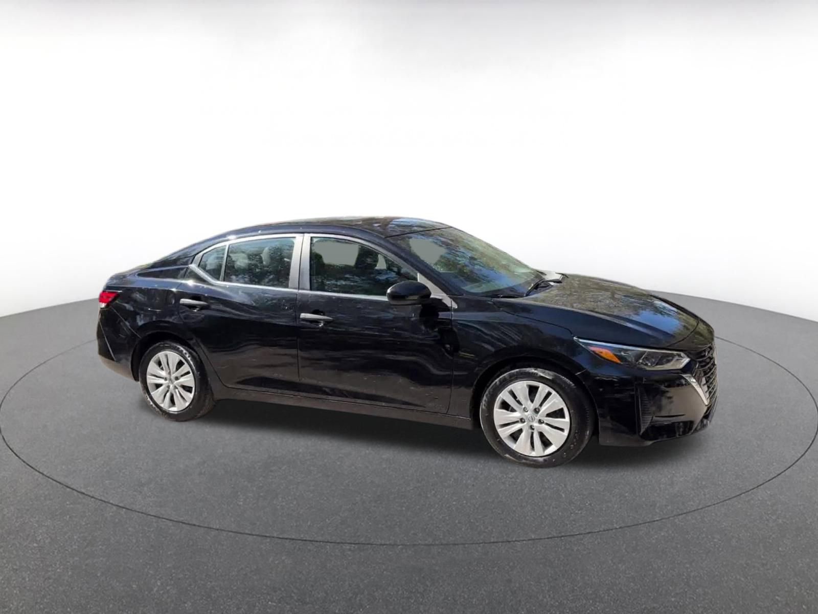 Thumbnail: 2025 Nissan Sentra - 2