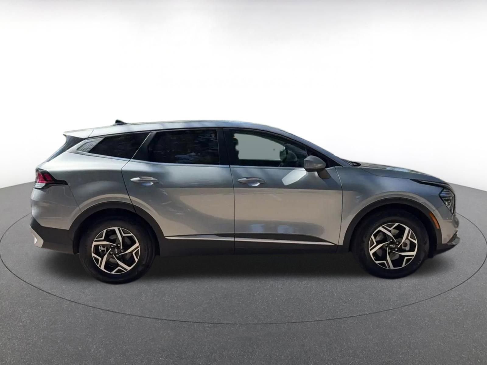 Thumbnail: 2025 Kia Sportage - 18