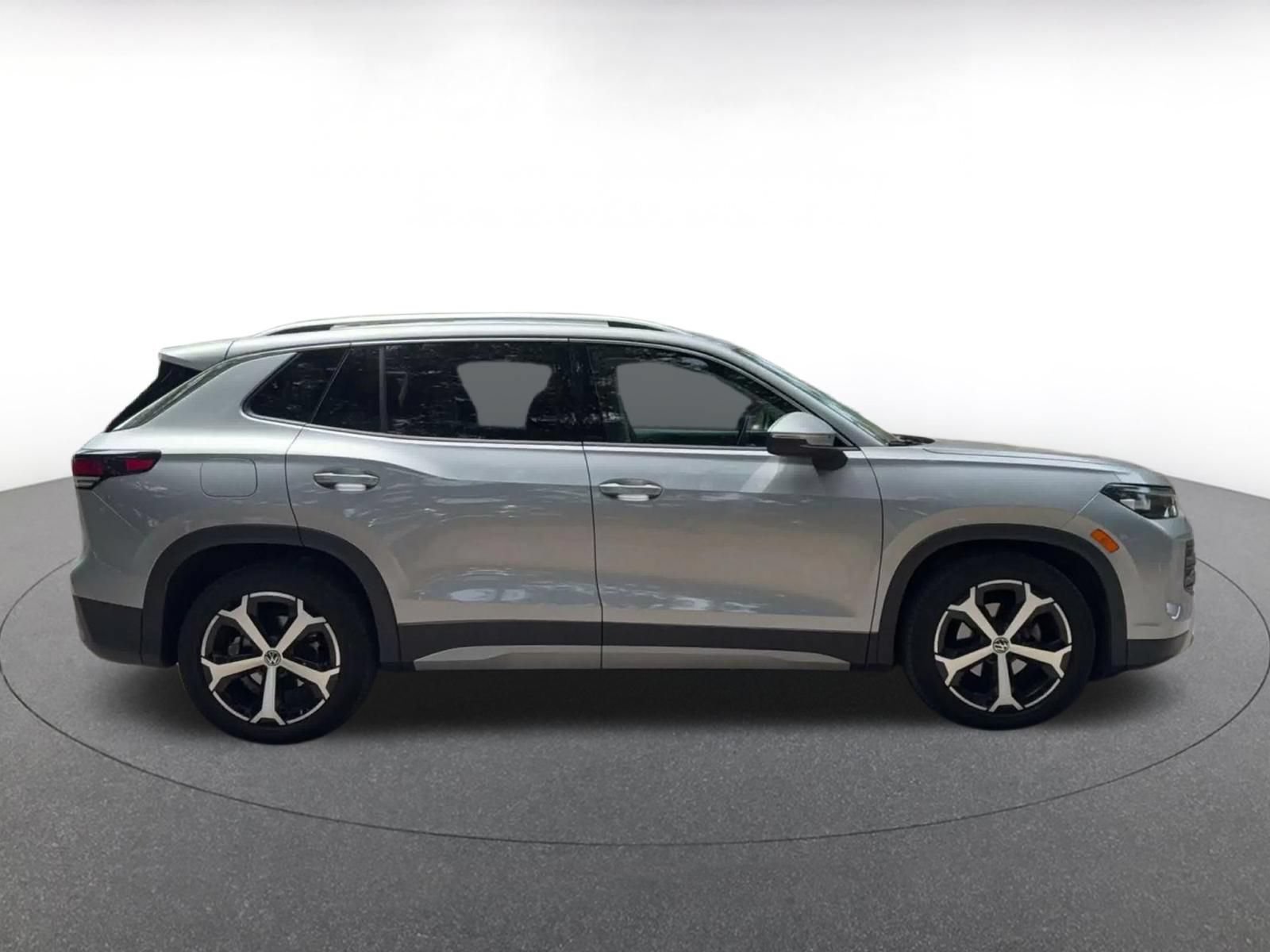 Thumbnail: 2026 Volkswagen Tiguan - 16