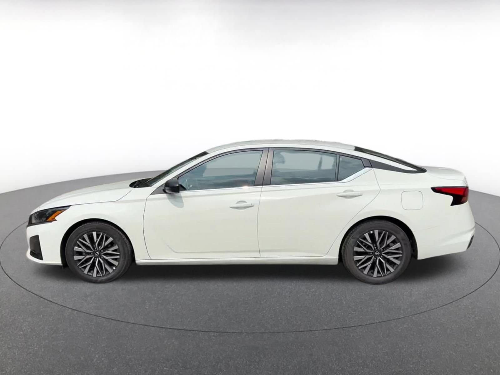 Thumbnail: 2026 Nissan Altima - 8