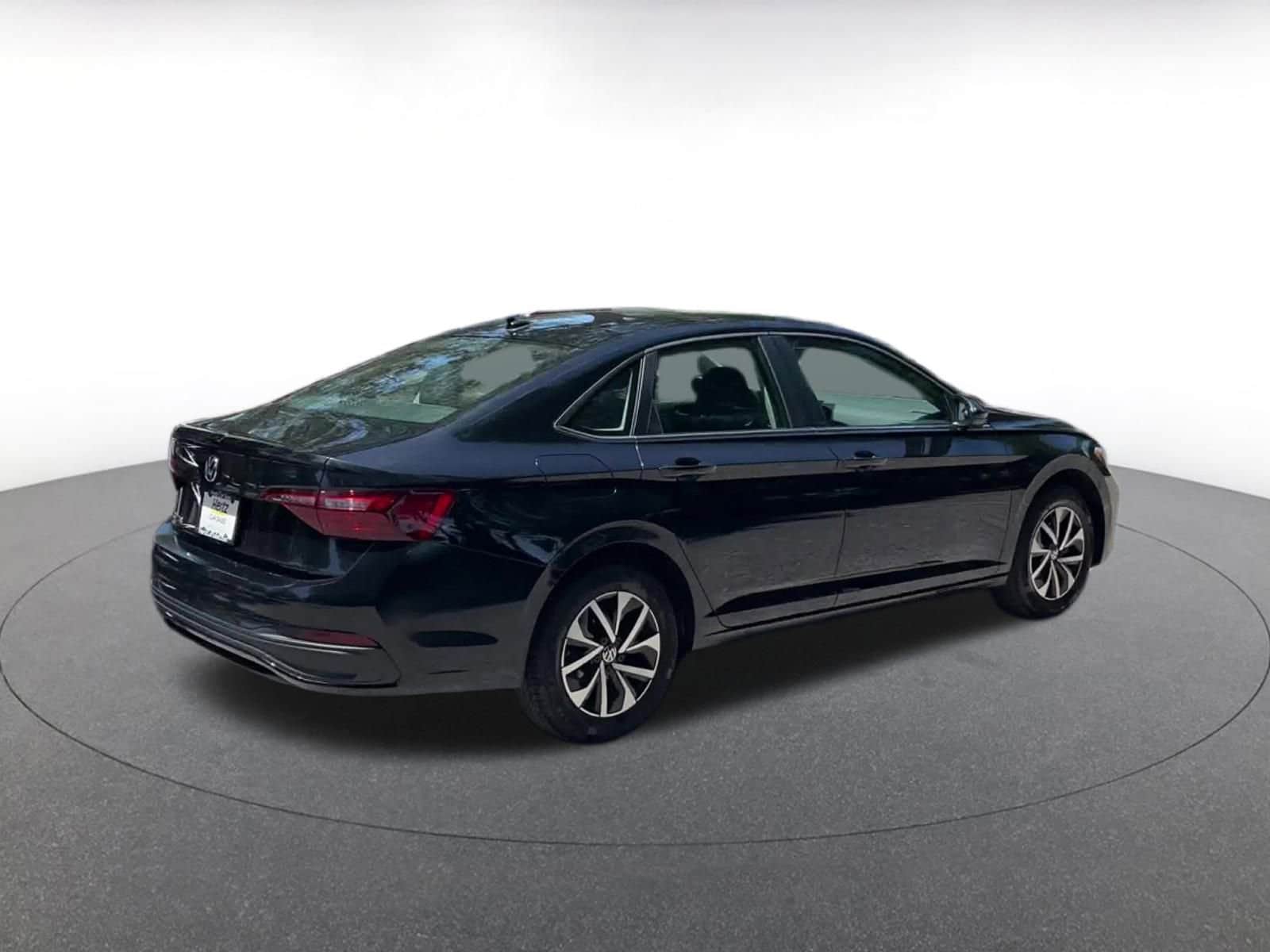 Thumbnail: 2024 Volkswagen Jetta - 15