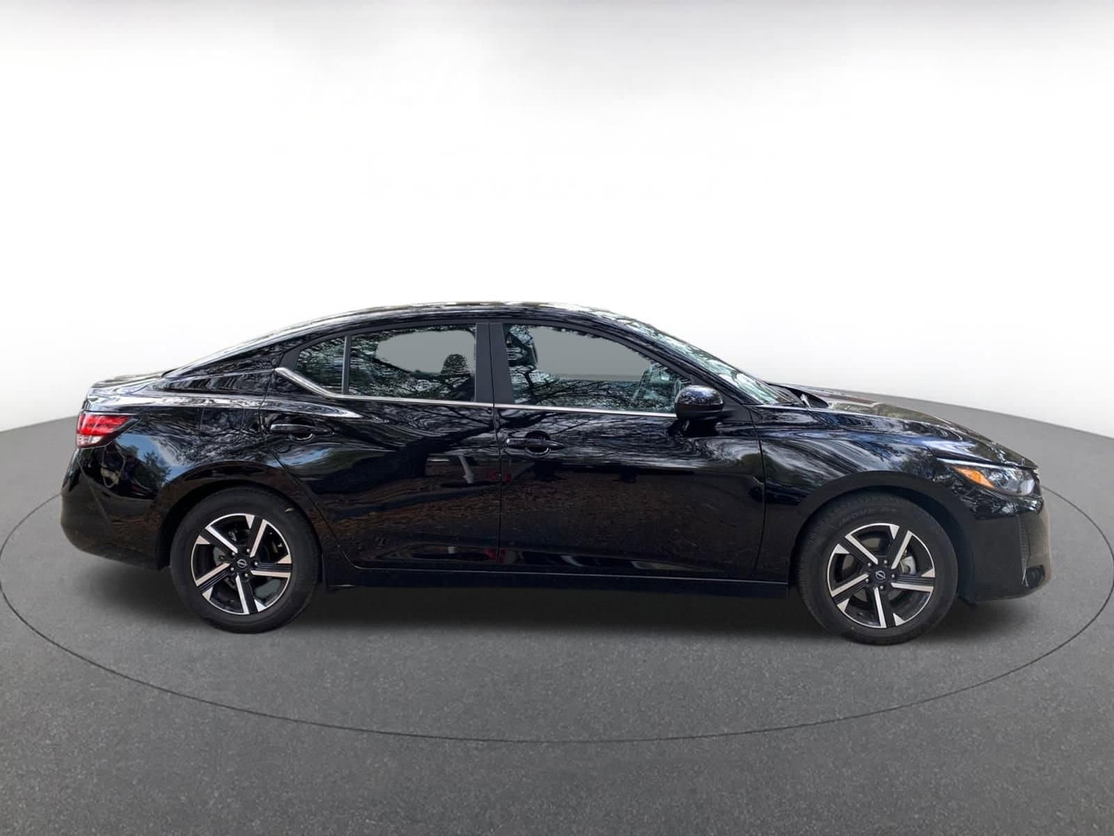 Thumbnail: 2025 Nissan Sentra - 8