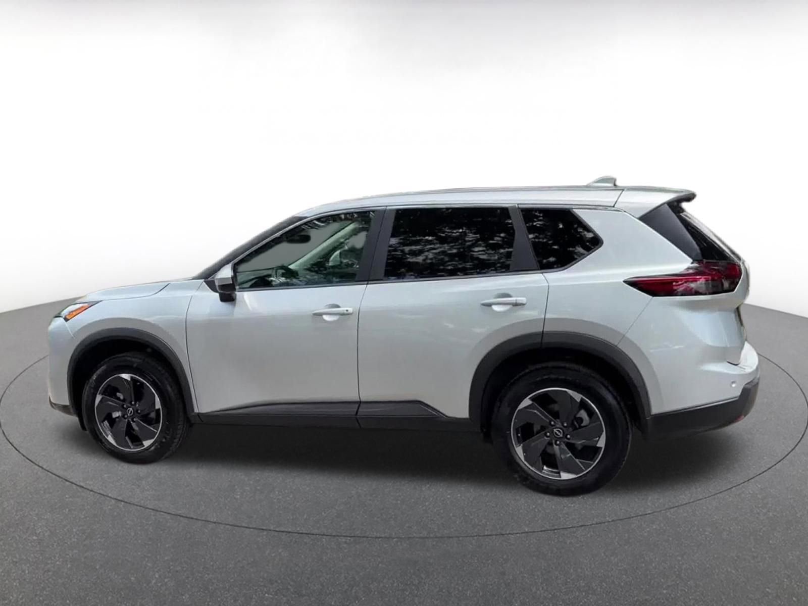 Thumbnail: 2025 Nissan Rogue - 10