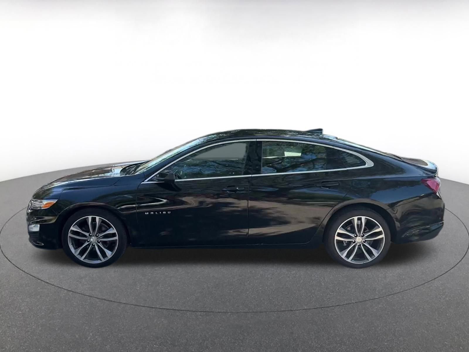 Thumbnail: 2024 Chevrolet Malibu - 9