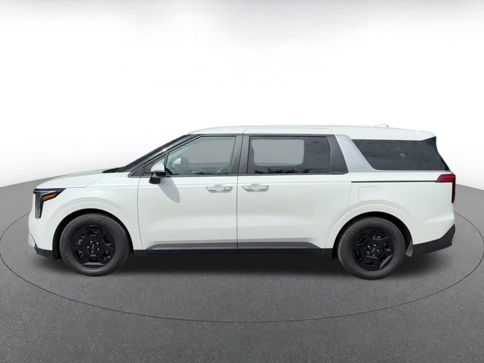 Thumbnail: 2026 Kia Carnival - 8