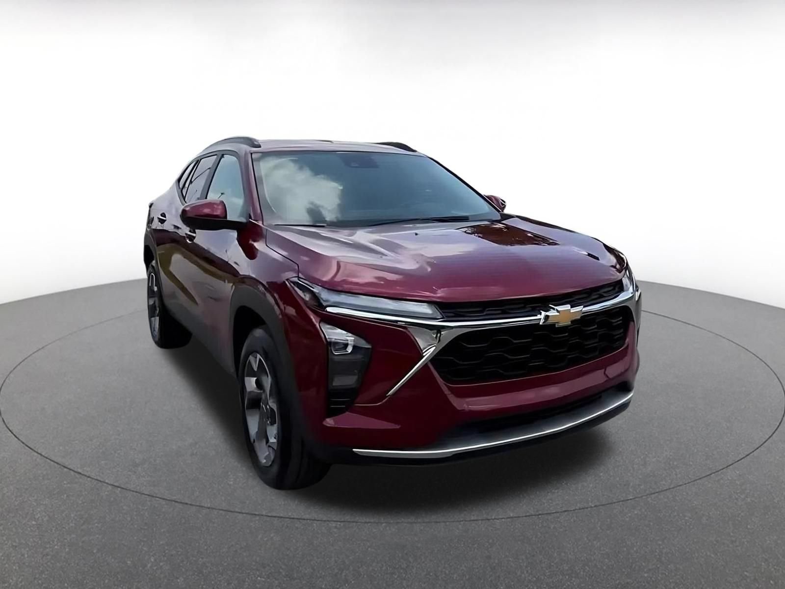 Thumbnail: 2025 Chevrolet Trax - 3