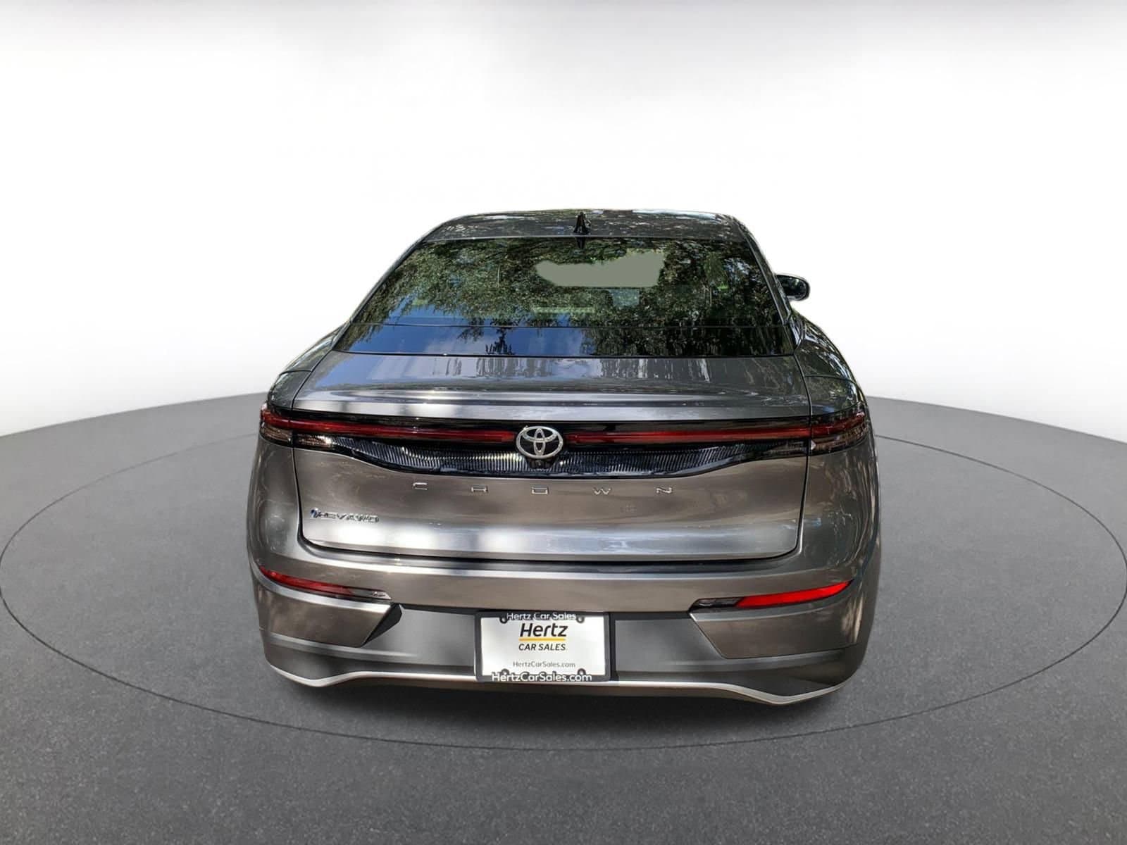 Thumbnail: 2025 Toyota Crown - 18