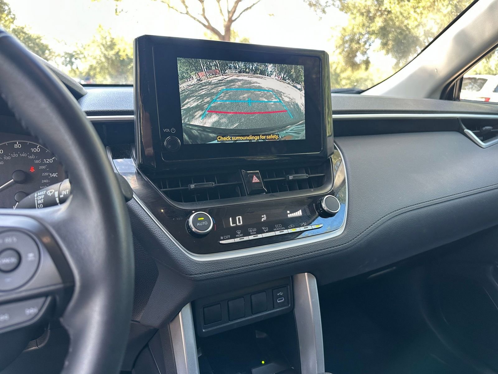 Thumbnail: 2025 Toyota Corolla Cross - 17