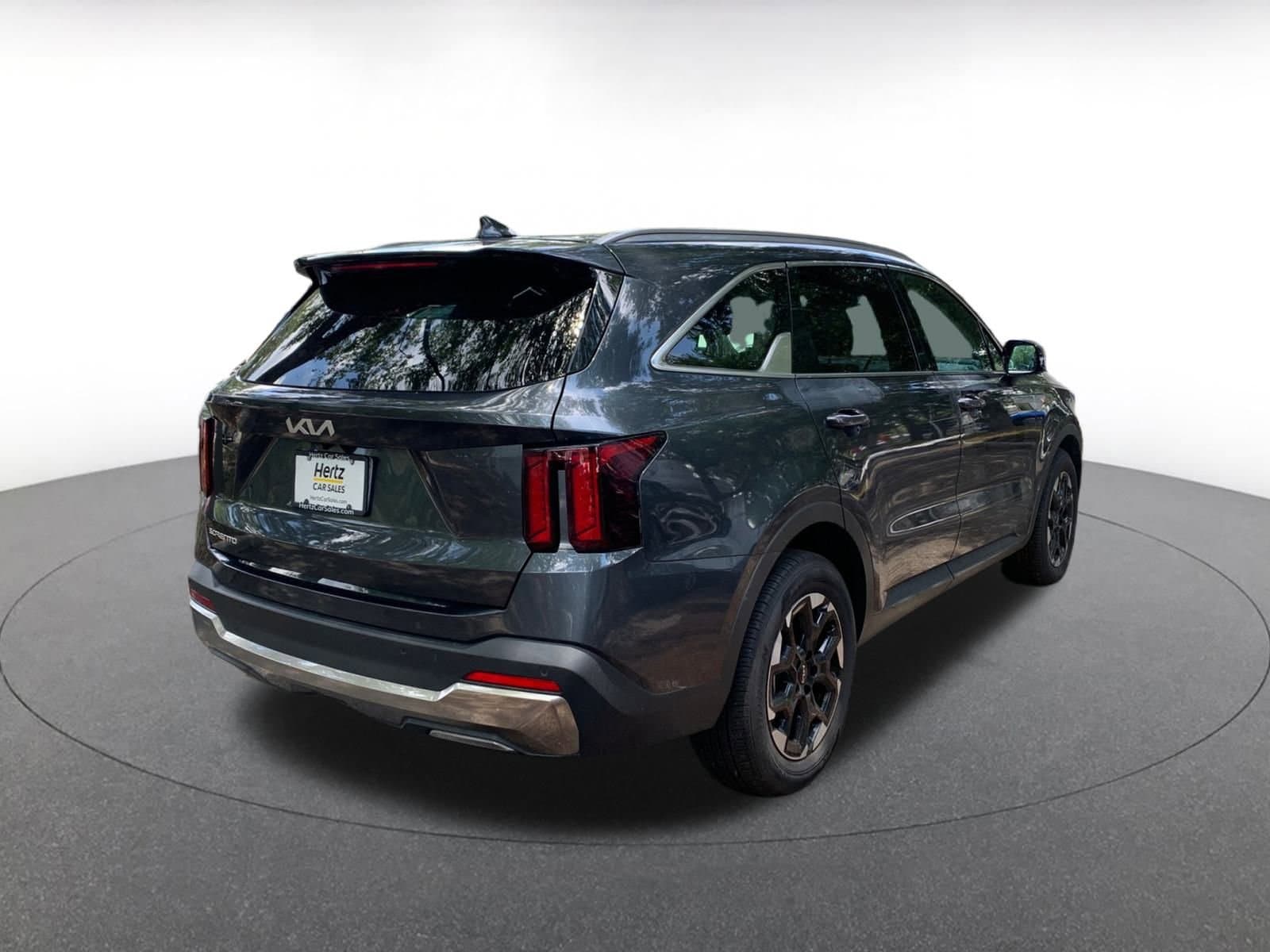 Thumbnail: 2024 Kia Sorento - 7