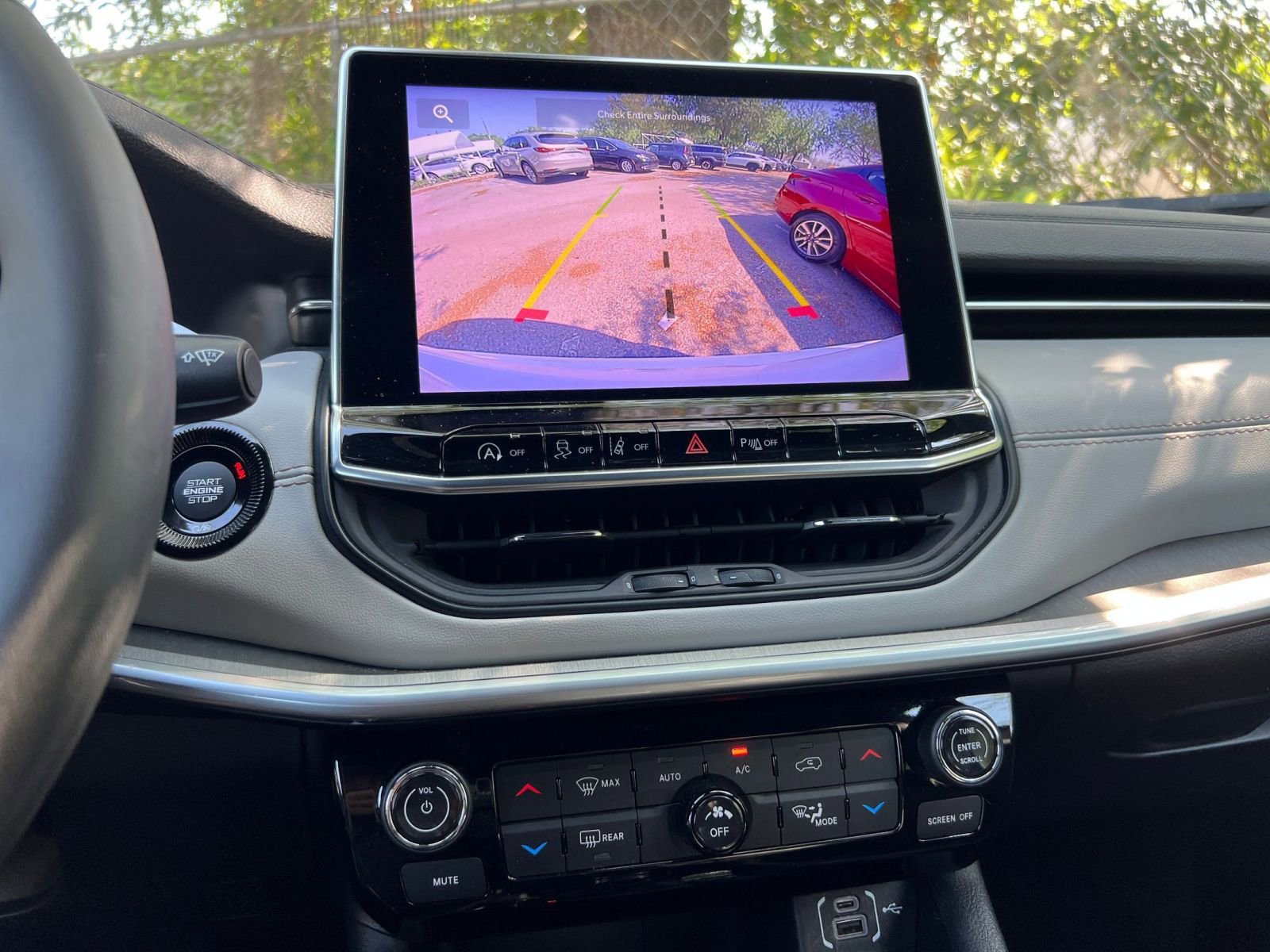 Thumbnail: 2025 Jeep Compass - 17