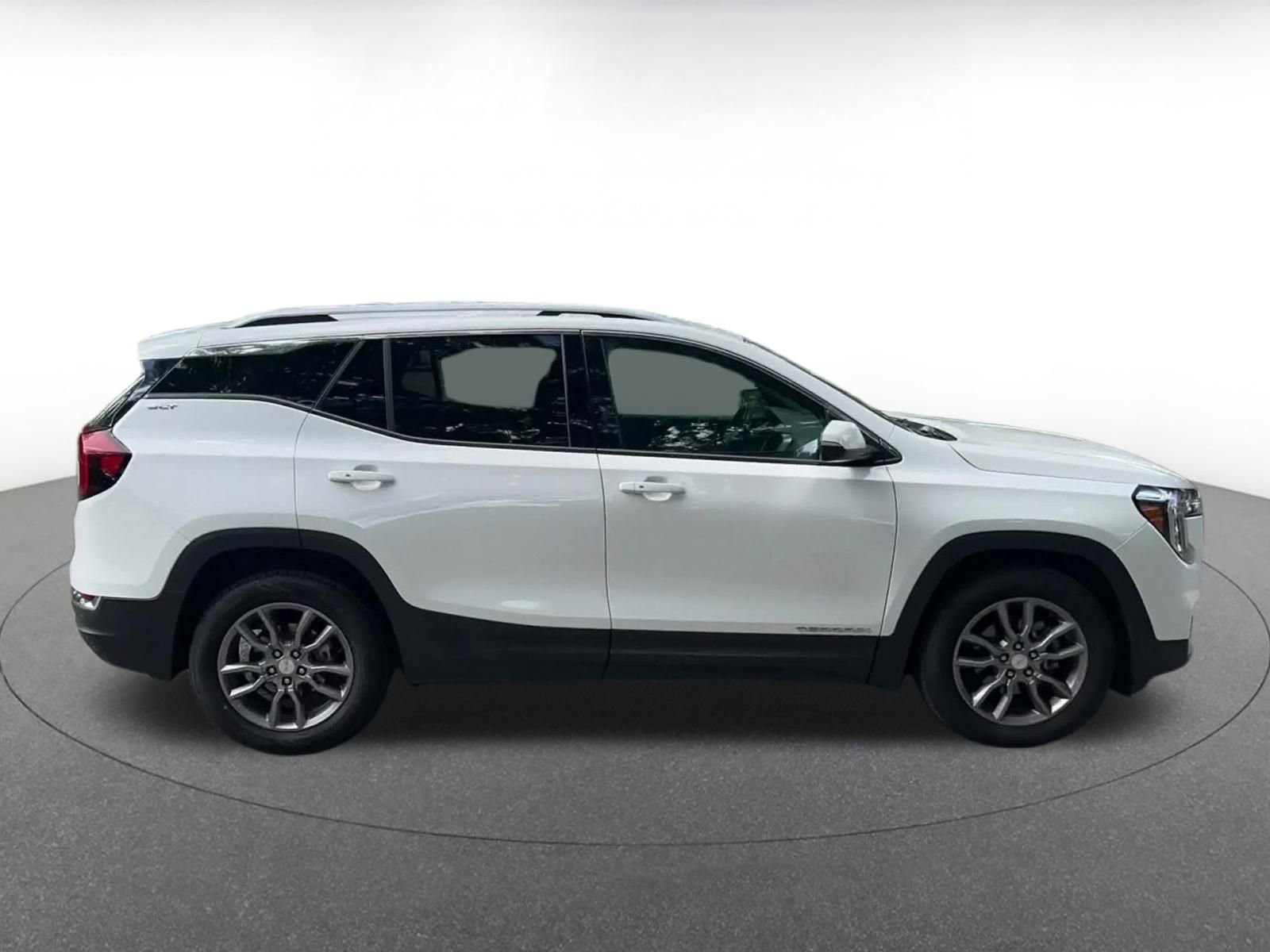 Thumbnail: 2023 GMC Terrain - 16