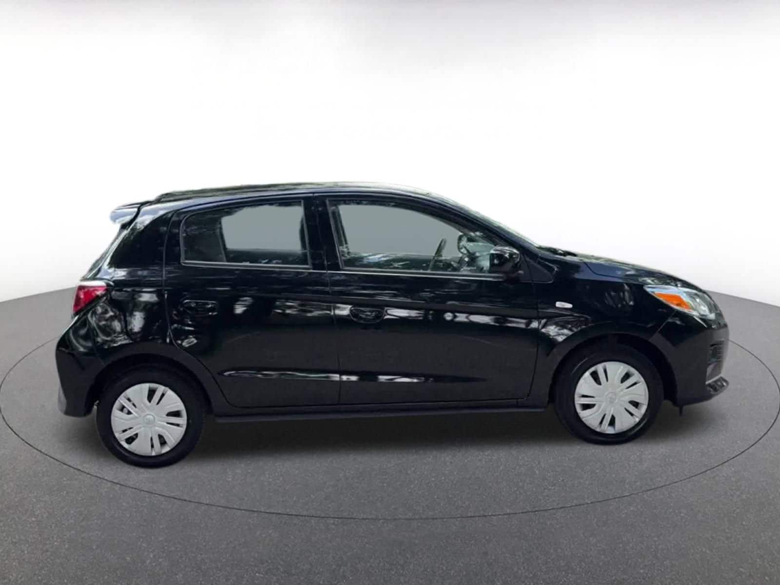 Thumbnail: 2024 Mitsubishi Mirage - 16