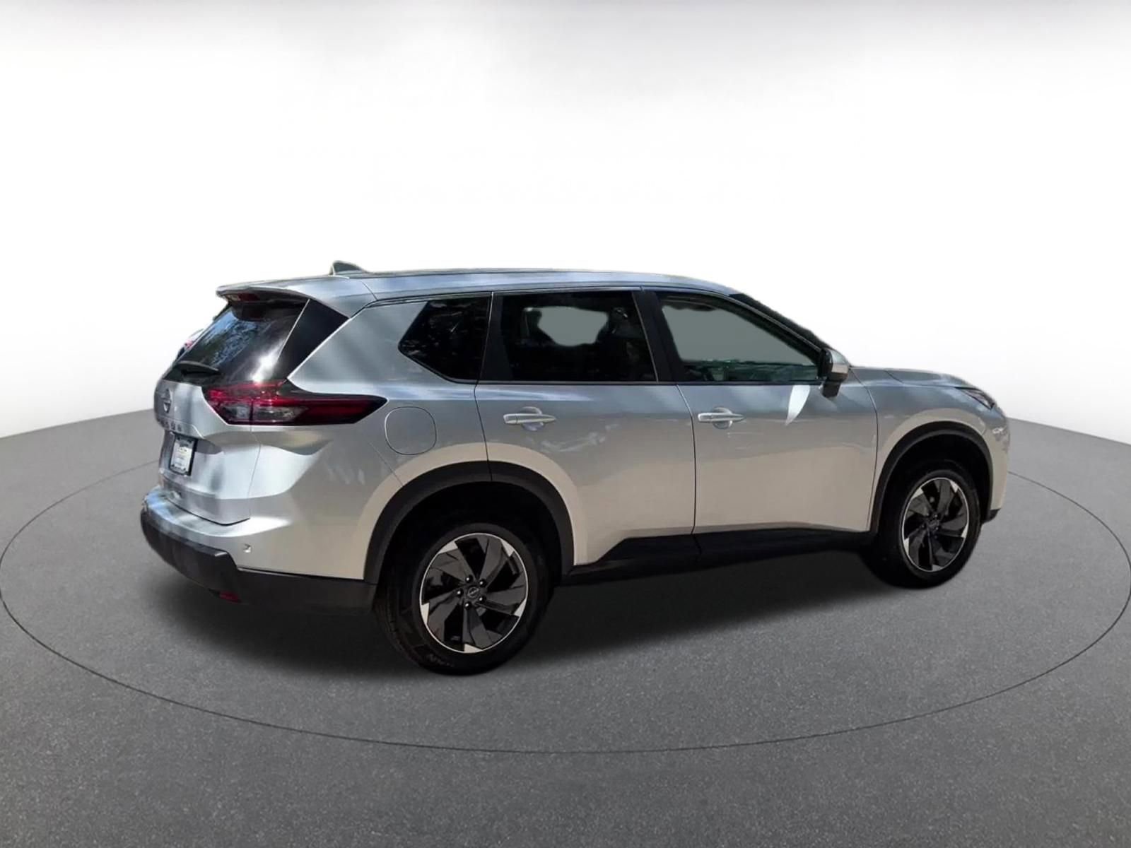Thumbnail: 2025 Nissan Rogue - 14