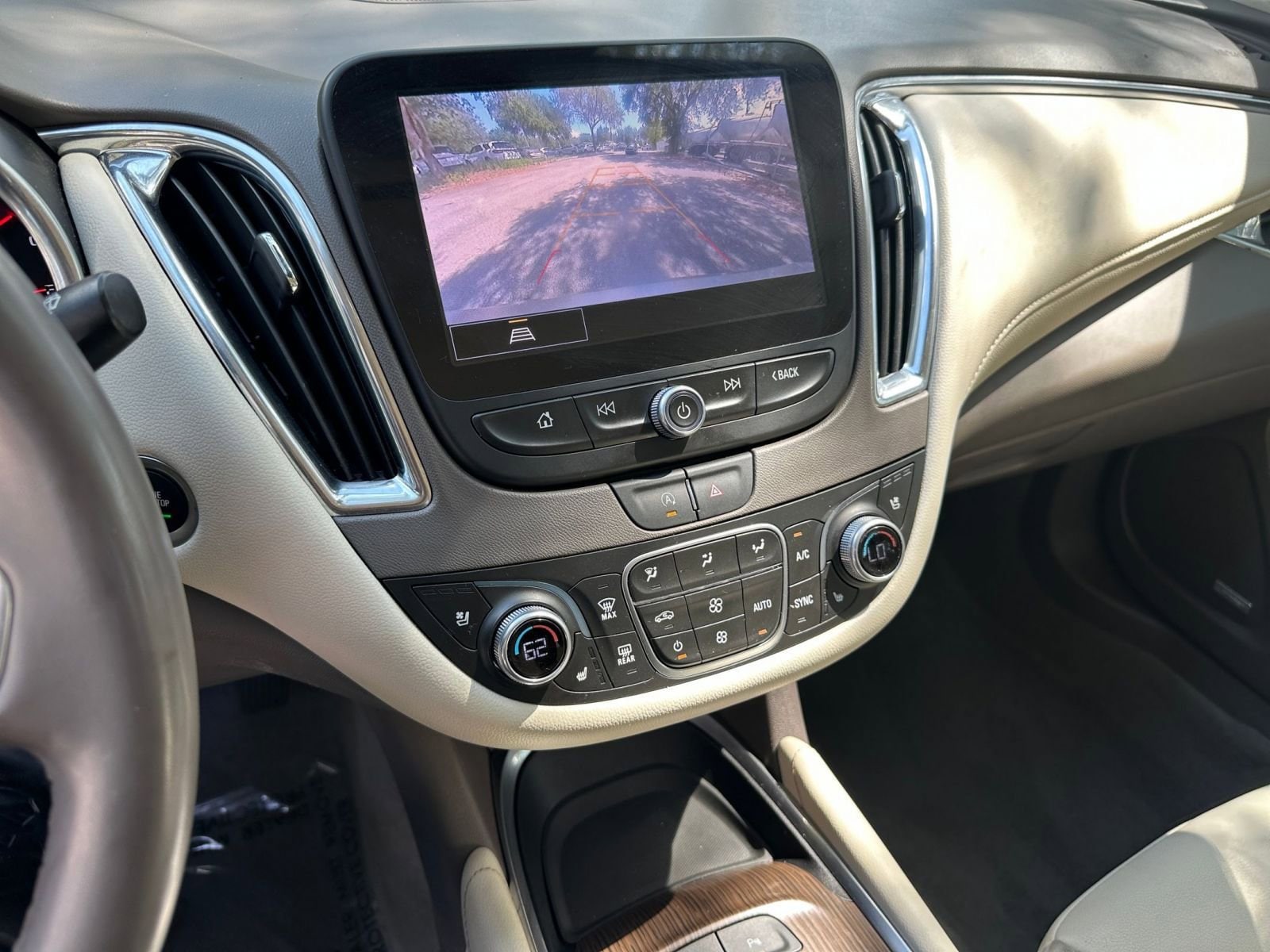 Thumbnail: 2024 Chevrolet Malibu - 17