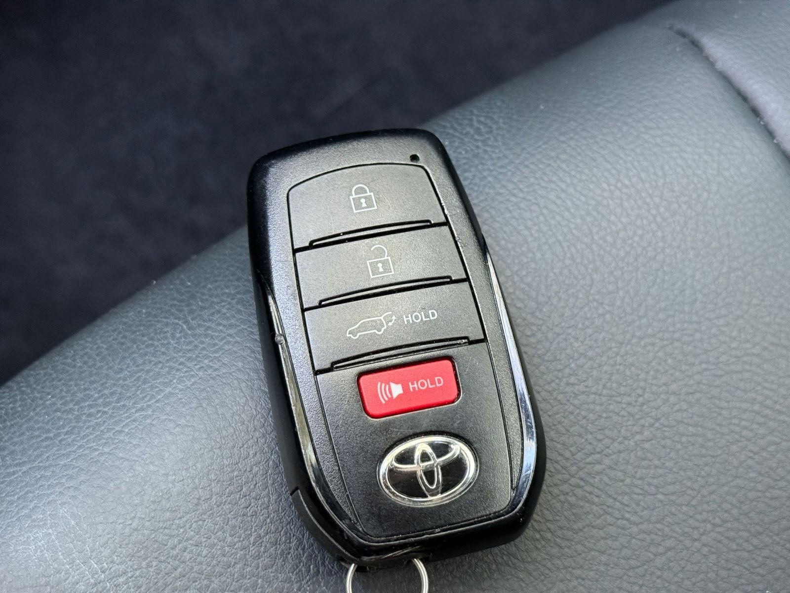 Thumbnail: 2025 Toyota Highlander - 21