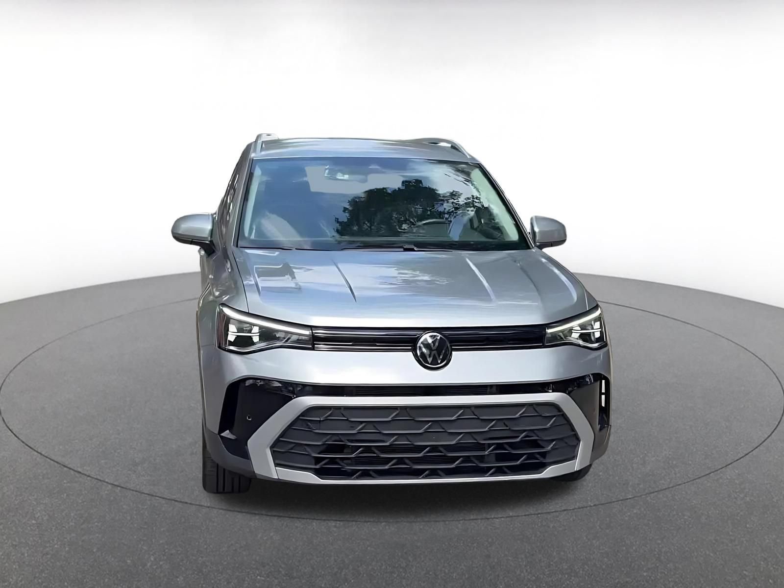 Thumbnail: 2025 Volkswagen Taos - 4
