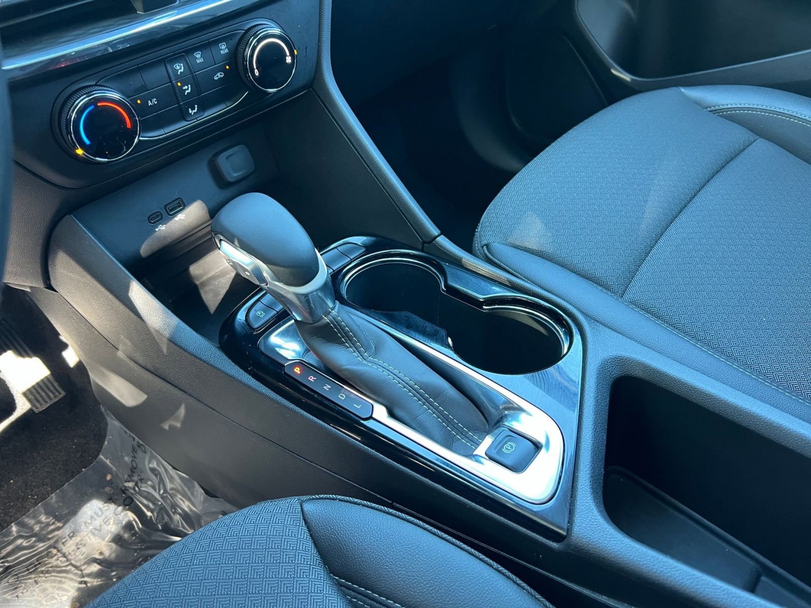 Thumbnail: 2025 Buick Encore GX - 35