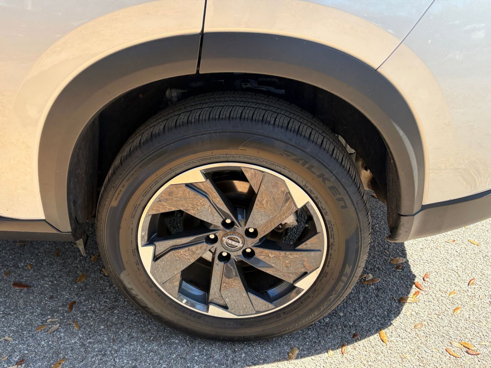 Thumbnail: 2025 Nissan Rogue - 27