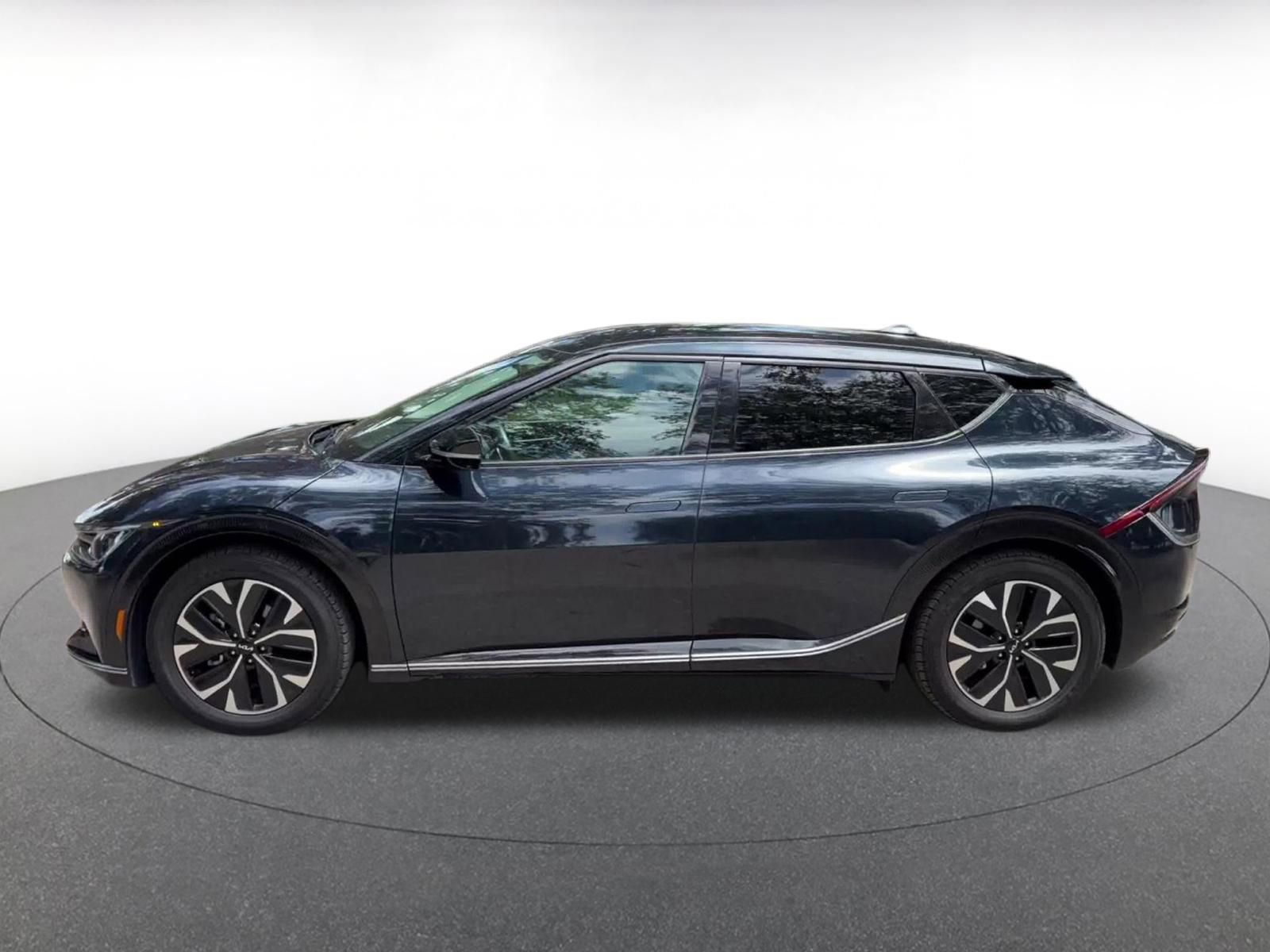 Thumbnail: 2024 Kia EV6 - 9