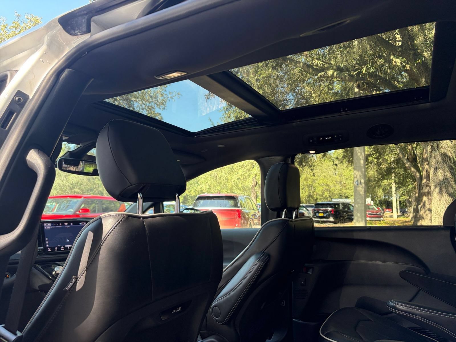 Thumbnail: 2025 Chrysler Pacifica - 27