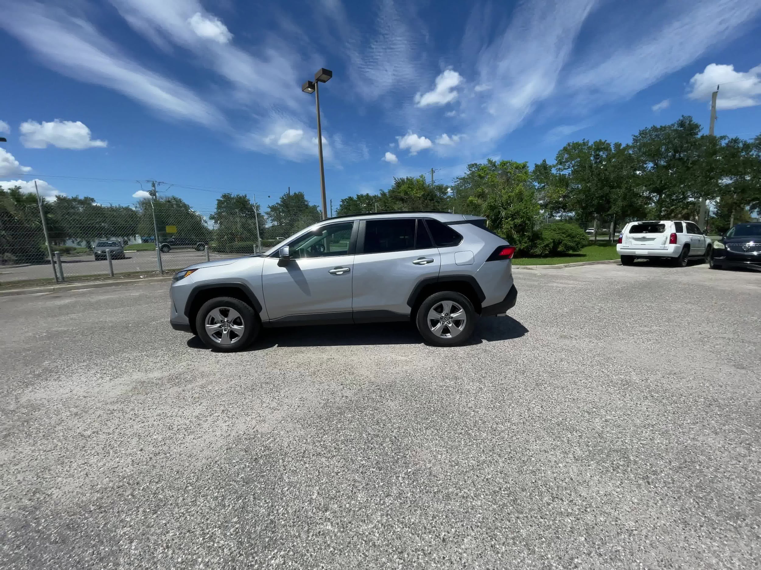 2023 Toyota RAV4 XLE 8