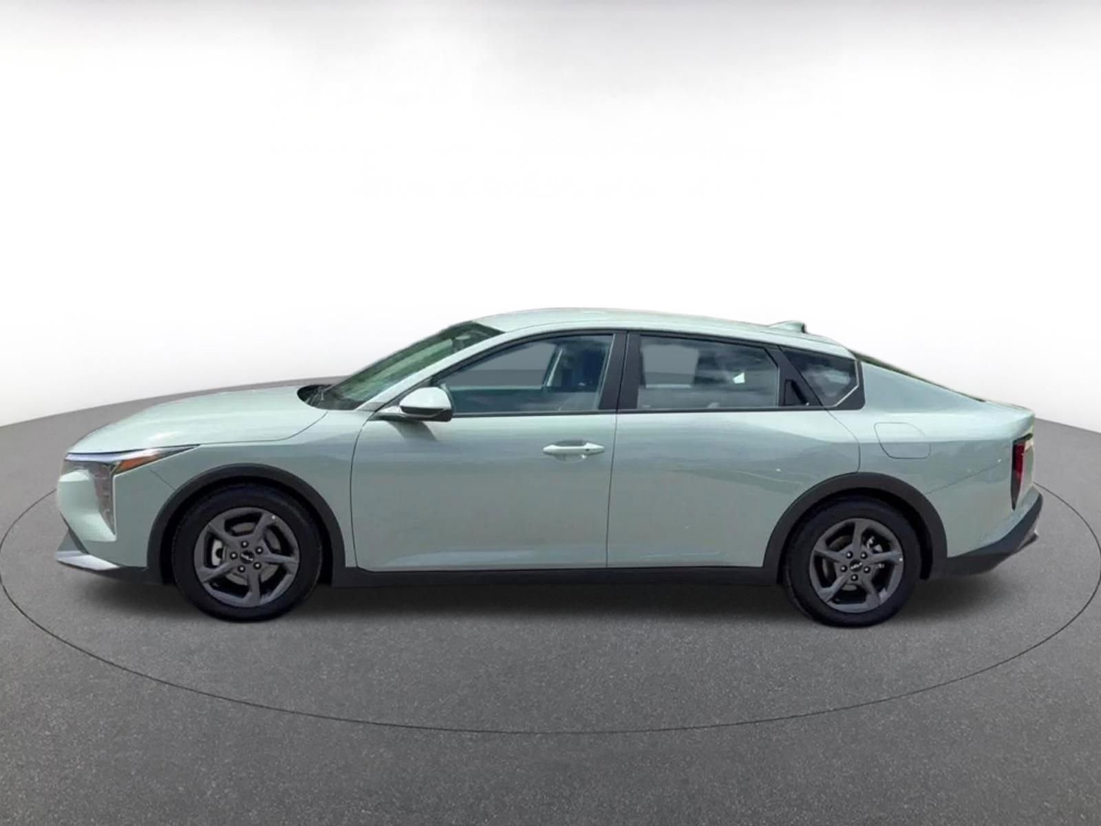 Thumbnail: 2025 Kia K4 - 9