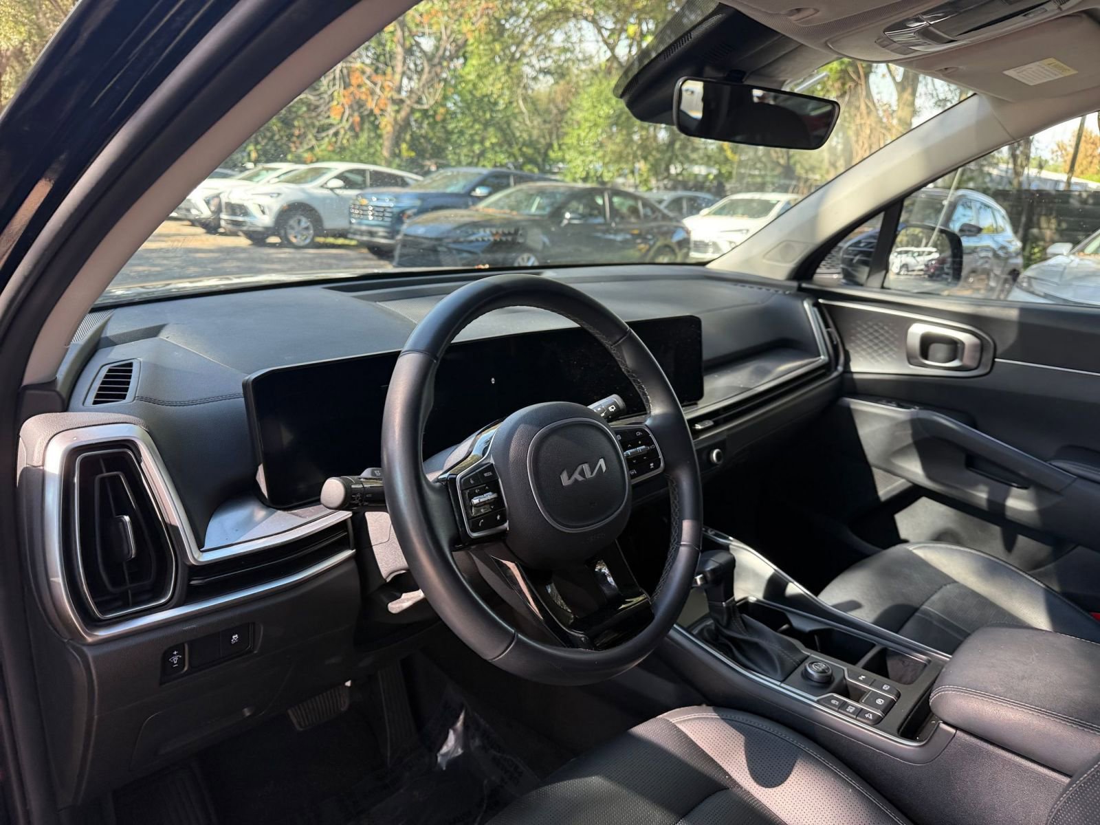 Thumbnail: 2024 Kia Sorento - 28