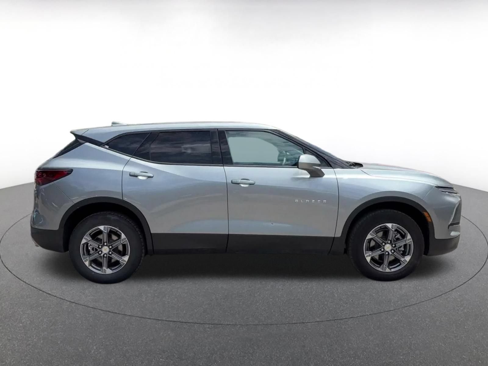 Thumbnail: 2026 Chevrolet Blazer - 15