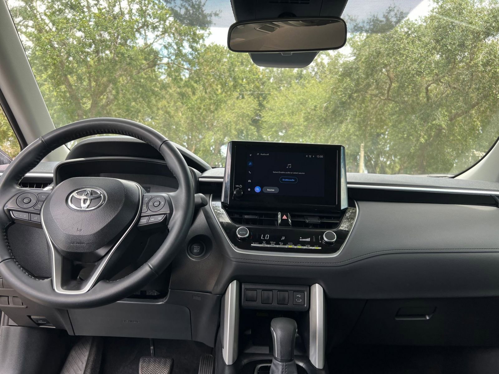 Thumbnail: 2025 Toyota Corolla Cross - 27