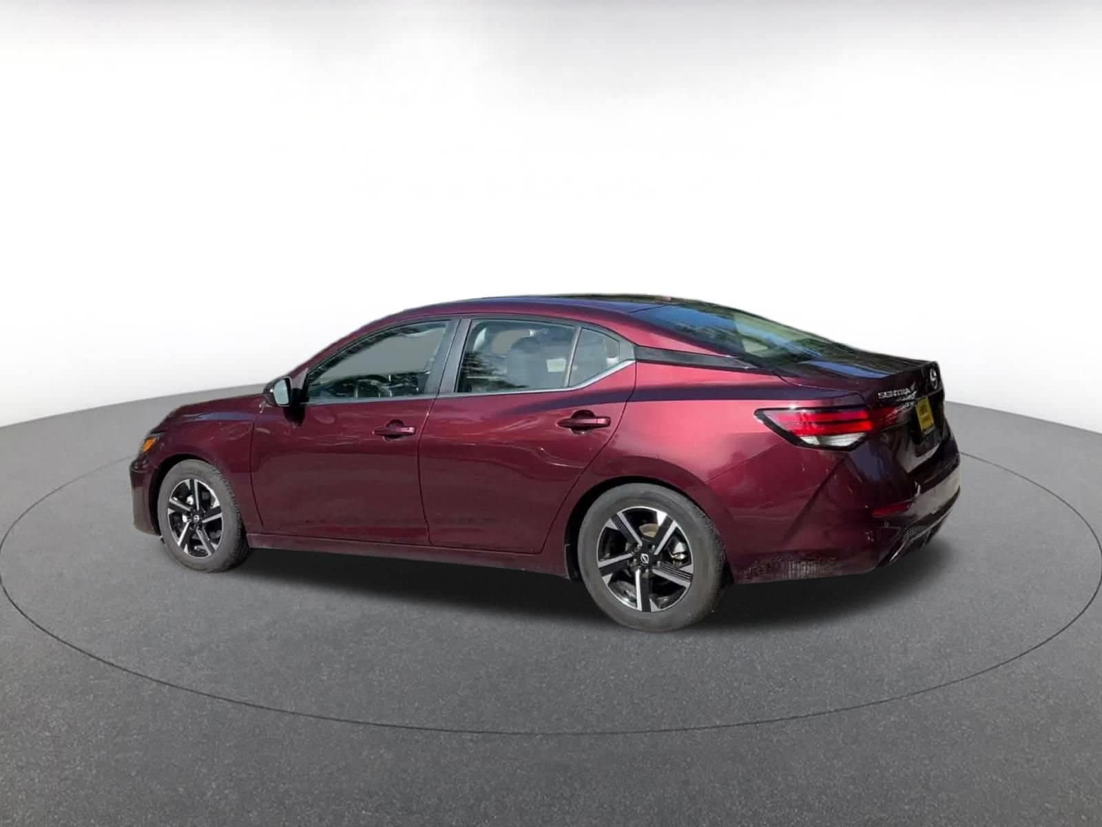 Thumbnail: 2025 Nissan Sentra - 9