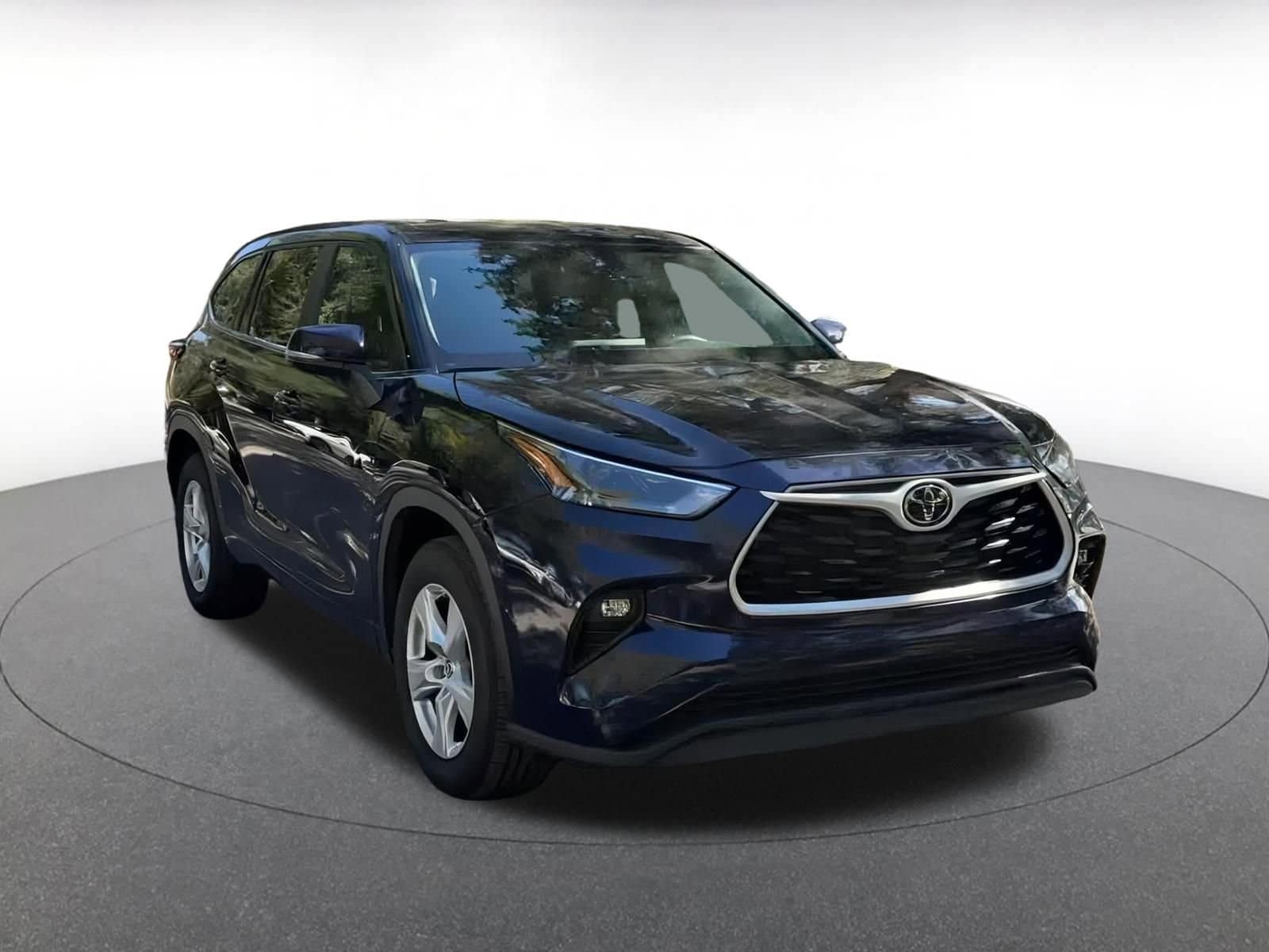 Thumbnail: 2025 Toyota Highlander - 3