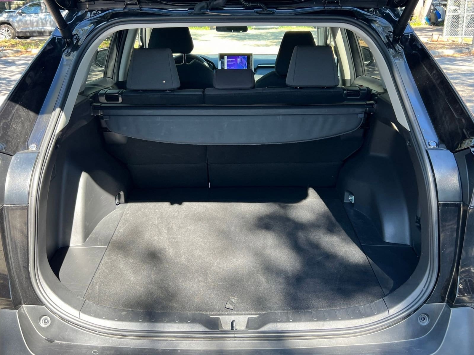 Thumbnail: 2025 Toyota RAV4 - 24