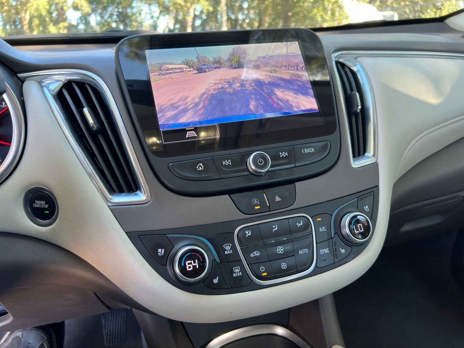 Thumbnail: 2024 Chevrolet Malibu - 17